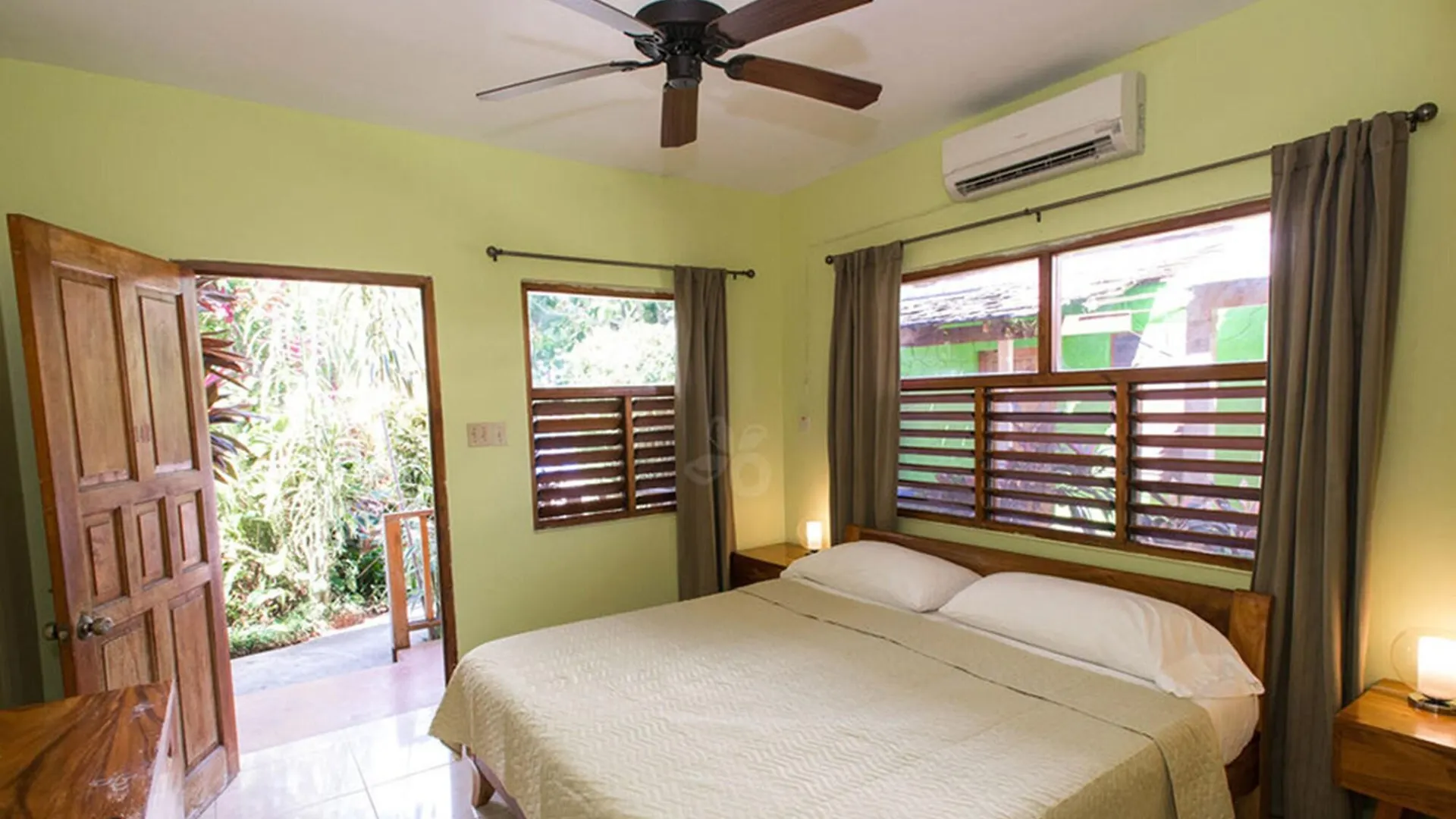 Sunrise Club Hotel Negril 3*,